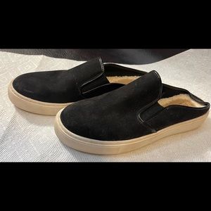 Cozy slip on shoes. Size 6. Gently used